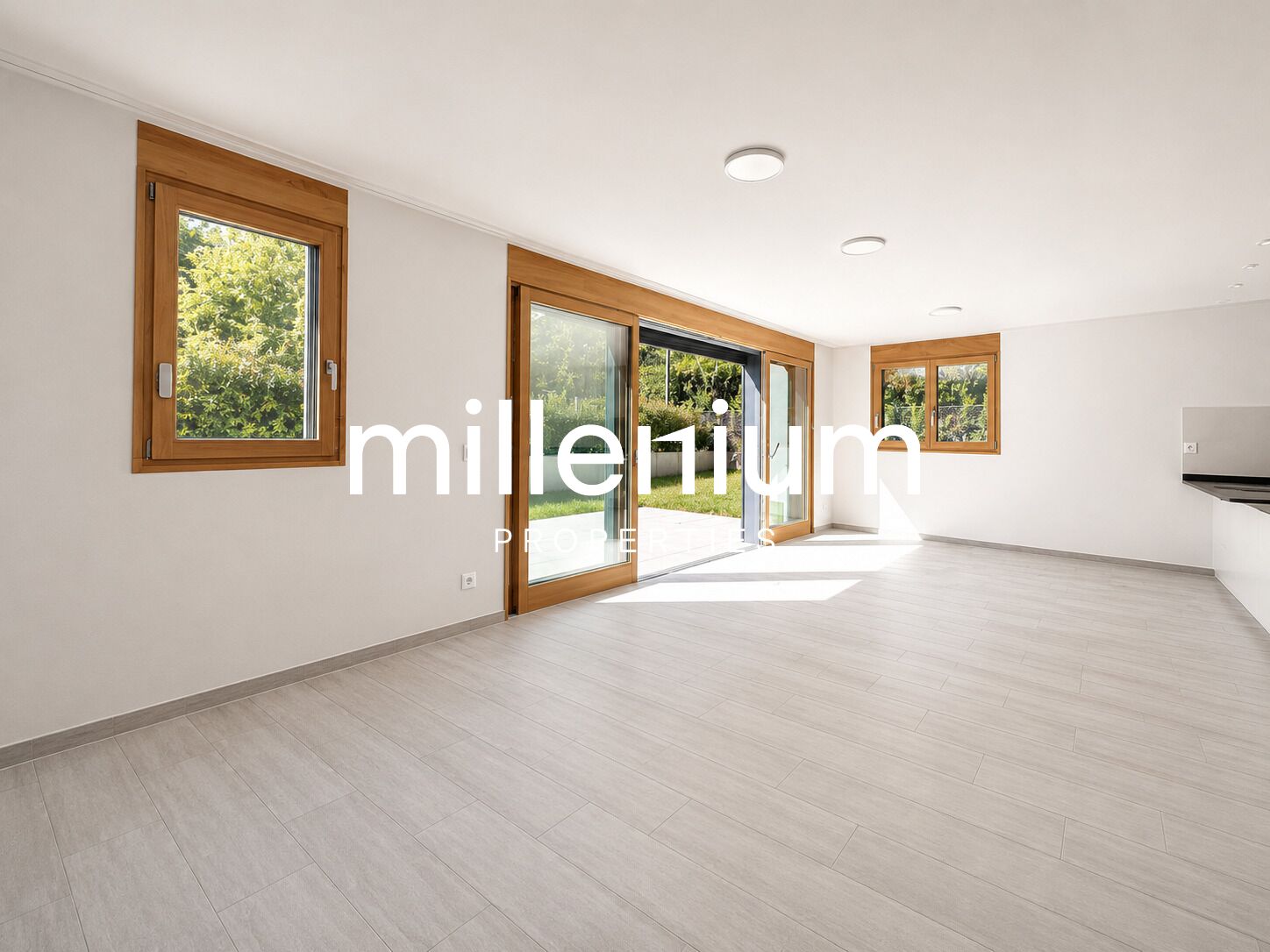 Maison moderne 7P avec studio indépendant