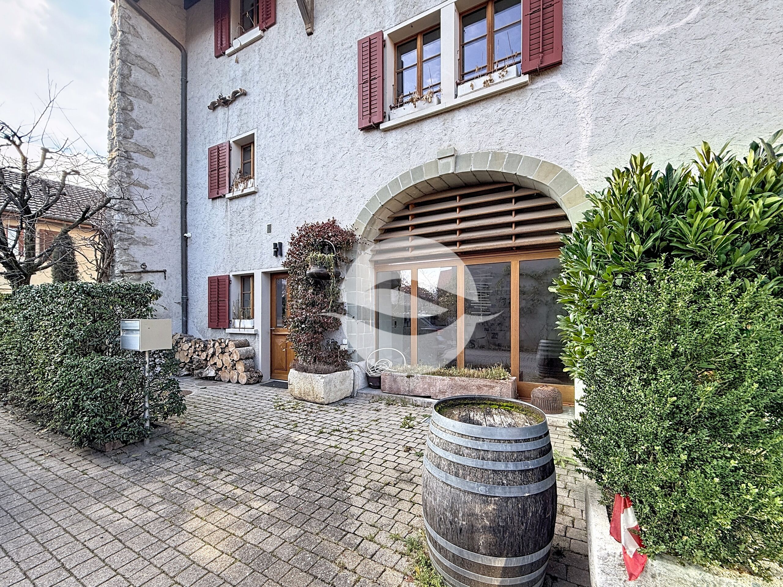 Charmante maison de village, 5 chambres!