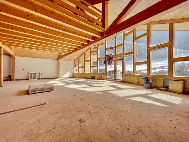 Duplex de 6.5 pièces avec vue dégagée sur les montagnes
