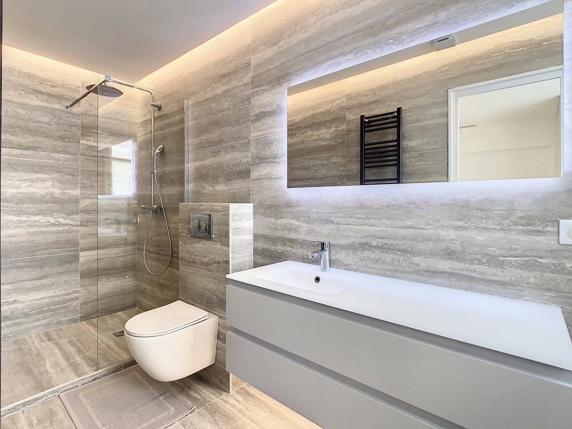 CANNES MAISON 131.23 M² 4 P Rue d'Antibes