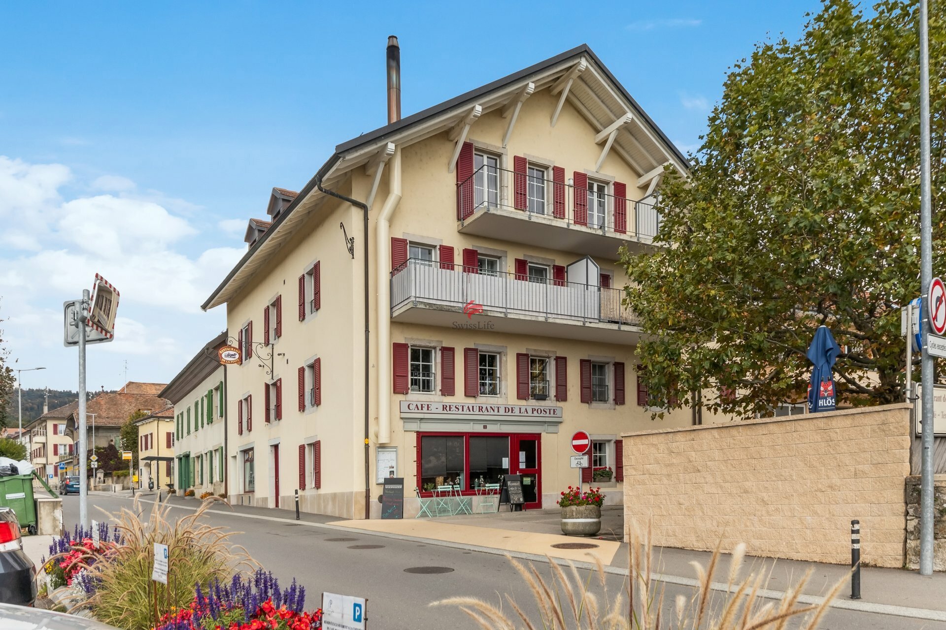 Charmant appartement en attique de 150 m² avec balcon
