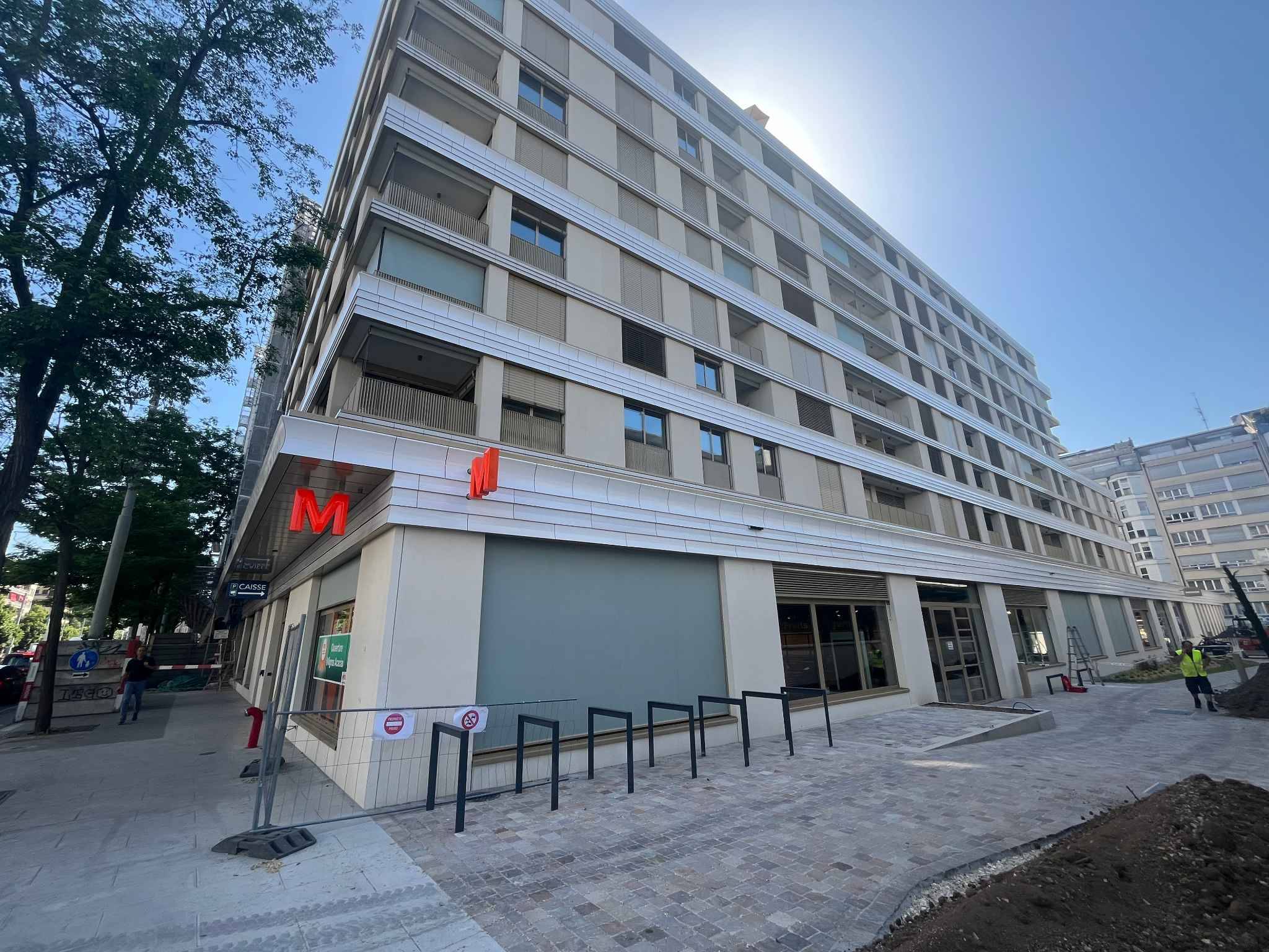 Arcade de 343m2 - Projet neuf aux Acacias