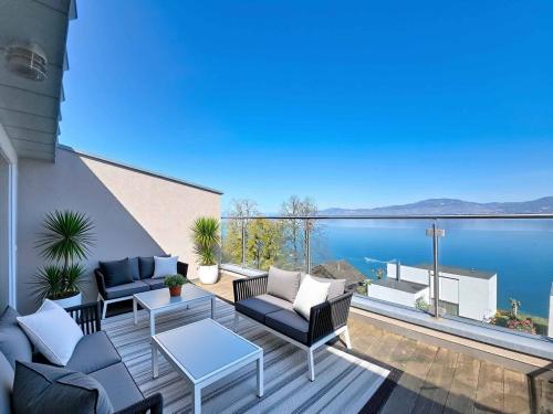 Appartement en attique lumineux avec vue imprenable sur le Lac