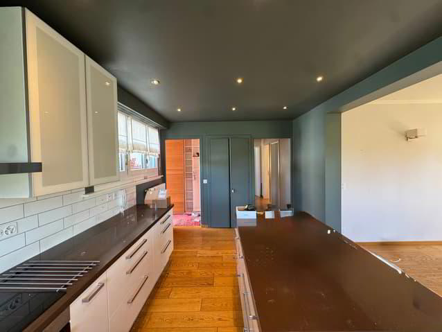 9j0bU_lookmove_238046186_5.jpg