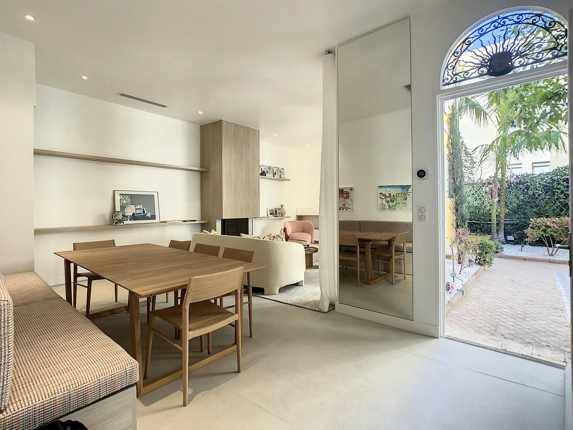CANNES MAISON 131.23 M² 4 P Rue d'Antibes