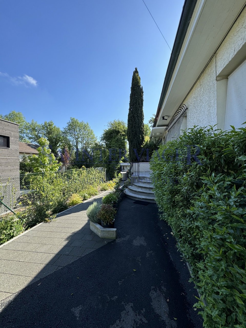 House for sale in Plan-les-Ouates, Switzerland