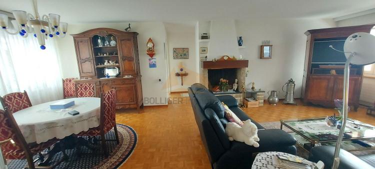 A VENDRE APPARTEMENT DE 4.5 PIÈCES EN PPE ET GARAGE