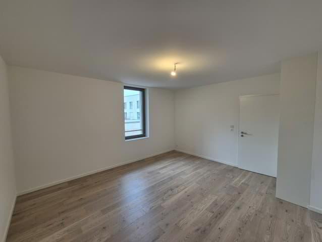 dCX3i_lookmove_237178498_5.jpg
