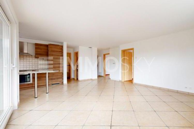 Bel appartement 4.5 pièces au rez-de-chaussée avec jardin