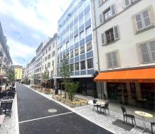 Emplacement stratégique : arcade de 100m² en plein cœur d’une zone passante