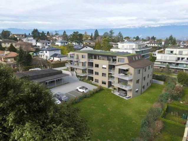 e4Vv2_lookmove_237807750_1.jpg
