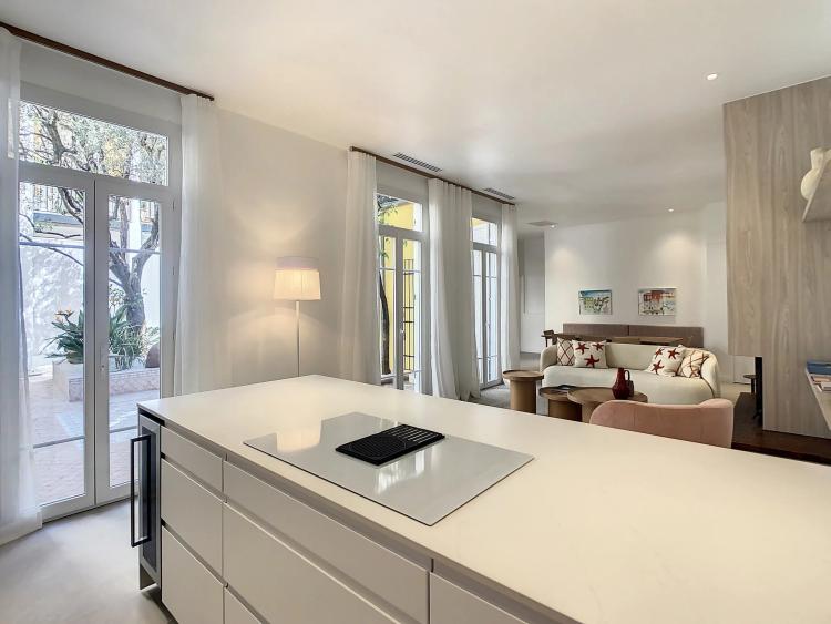 CANNES MAISON 131.23 M² 4 P Rue d'Antibes