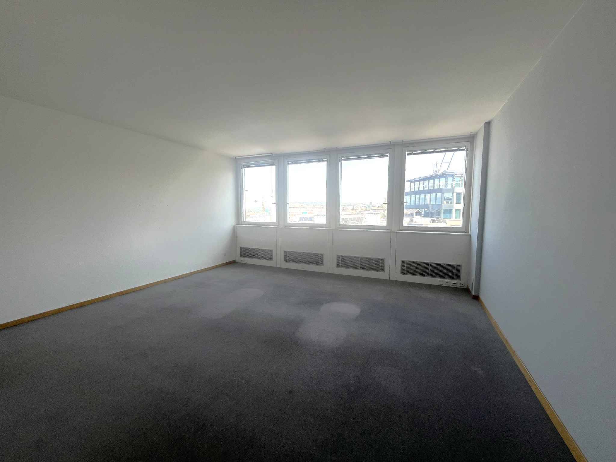 Bureaux 367m2 - Centre-Ville - courte durée