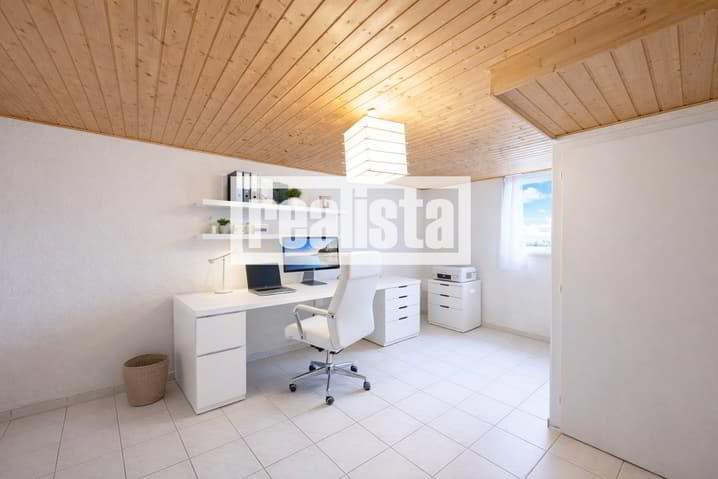 ekvSr_lookmove_237804059_9.jpg
