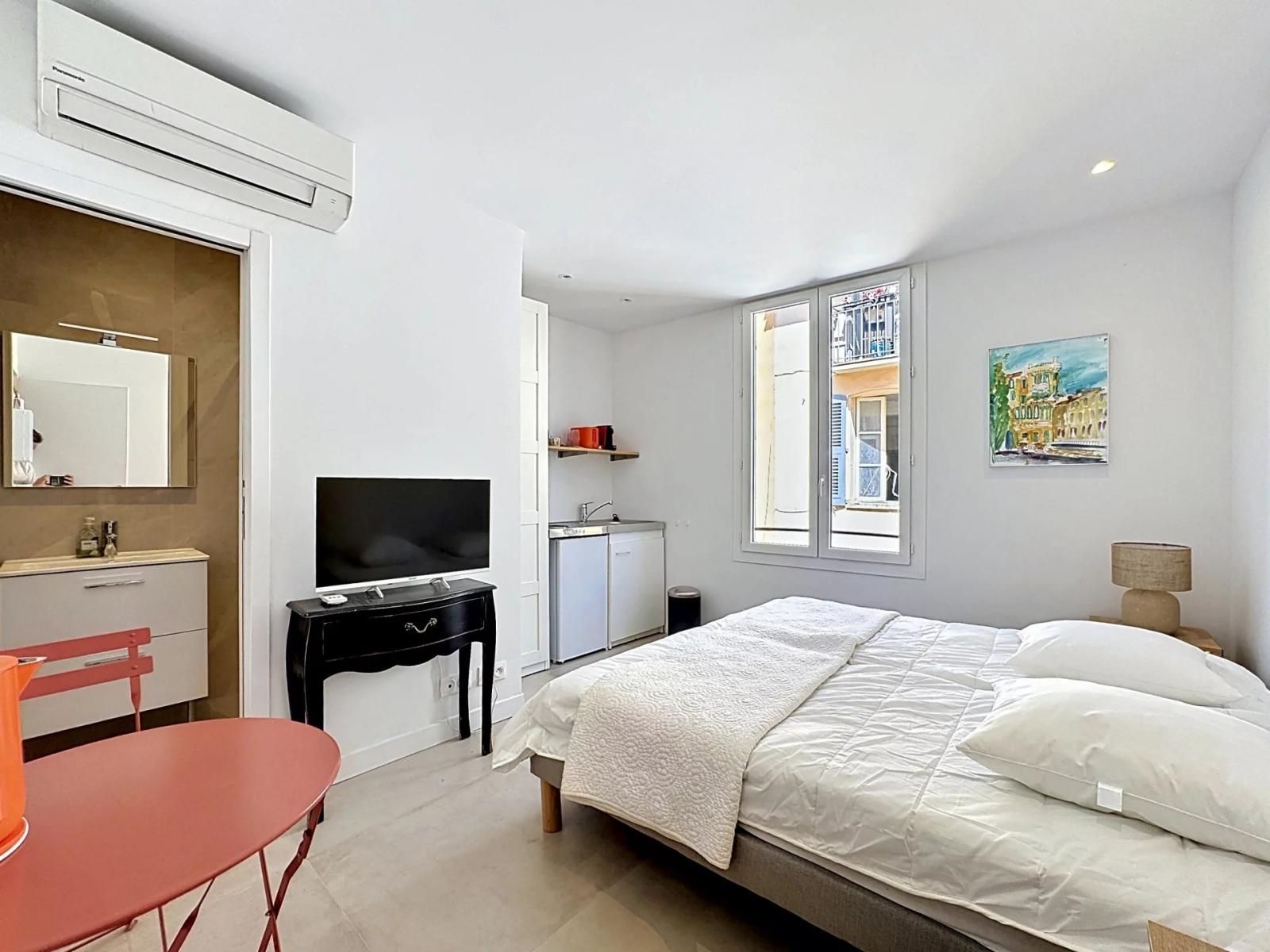 Cannes Immeuble 4 Studios Rénovés