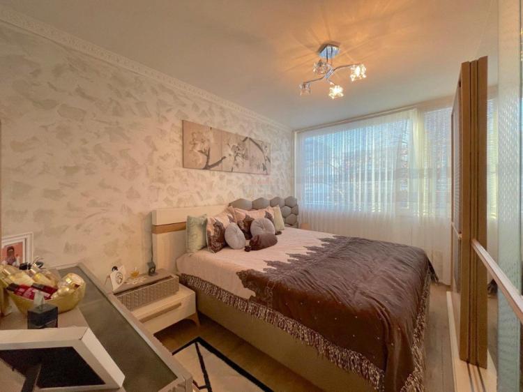Magnifique appartement rénové de 4.5 pièces situé à Meyrin