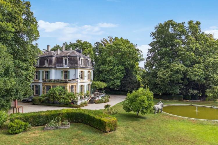 Sublime Manoir Avec Accès Au Lac