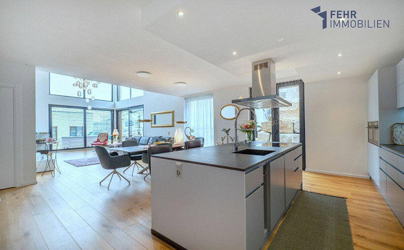 Fehr Immobilien - Top modernes, neuwertiges 6½-Zi.-Einfamilienhaus