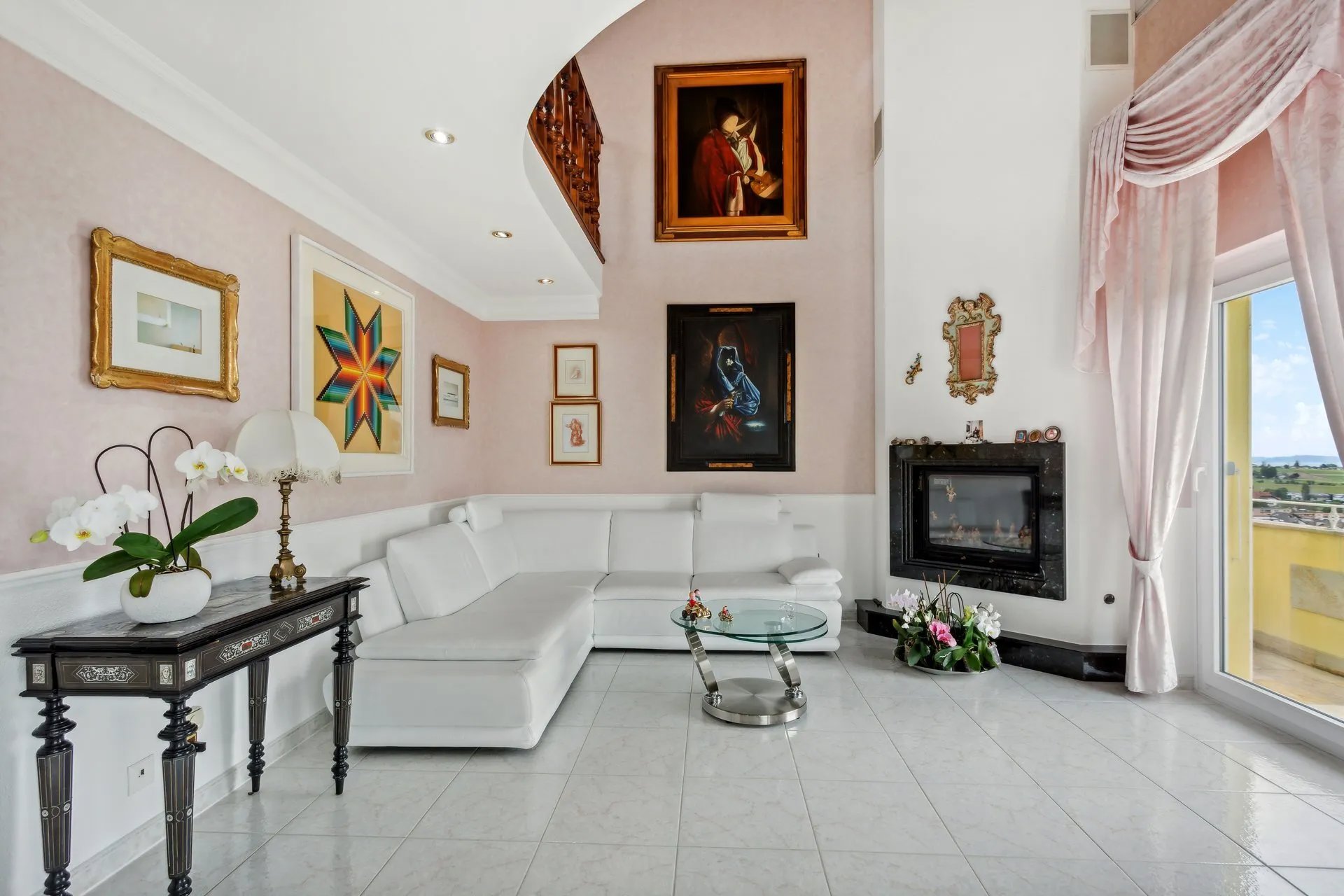 Villa Individuelle Avec Vue à 180° Sur Le Lac De Neuchâtel Et Les Alpes