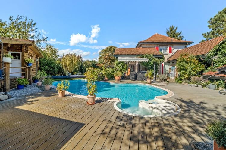 House for sale, 1730 (Hauterive, Switzerland)