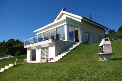 Villa Individuelle De 9 Pièces Avec Vue Panoramique