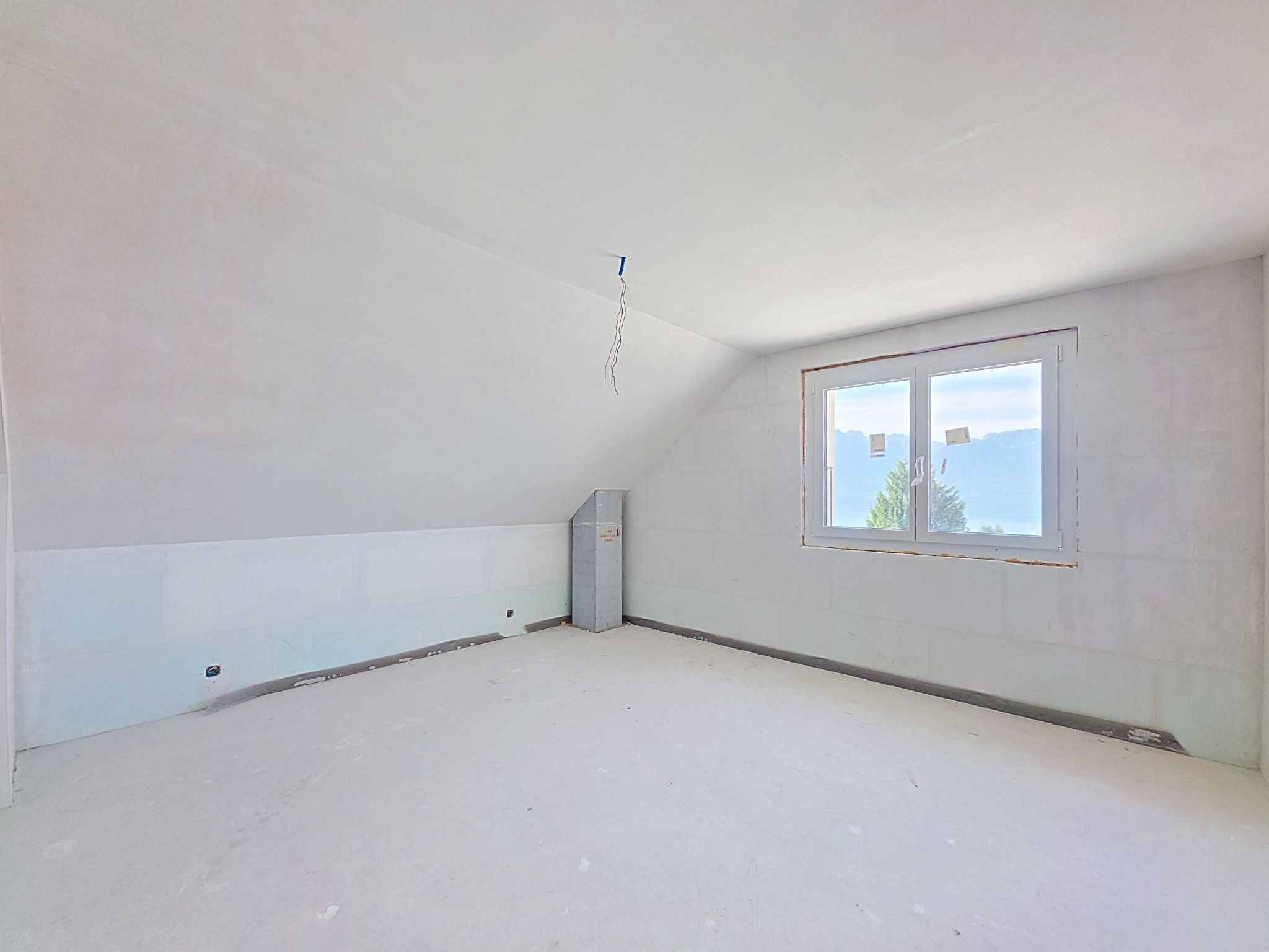 Neuf ! Villa individuelle avec piscine et magnifique vue sur le lac 