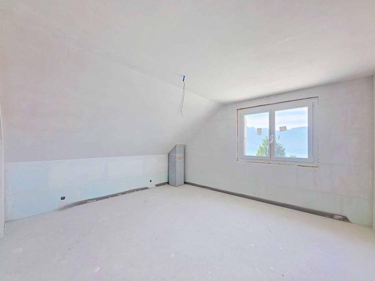 Neuf ! Villa individuelle avec piscine et magnifique vue sur le lac 
