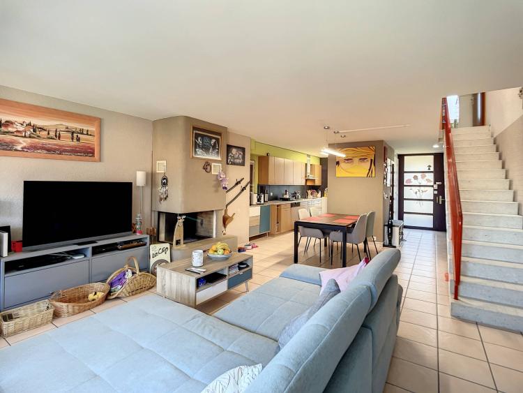 Duplex de 4,5 pièces dans un quartier résidentiel