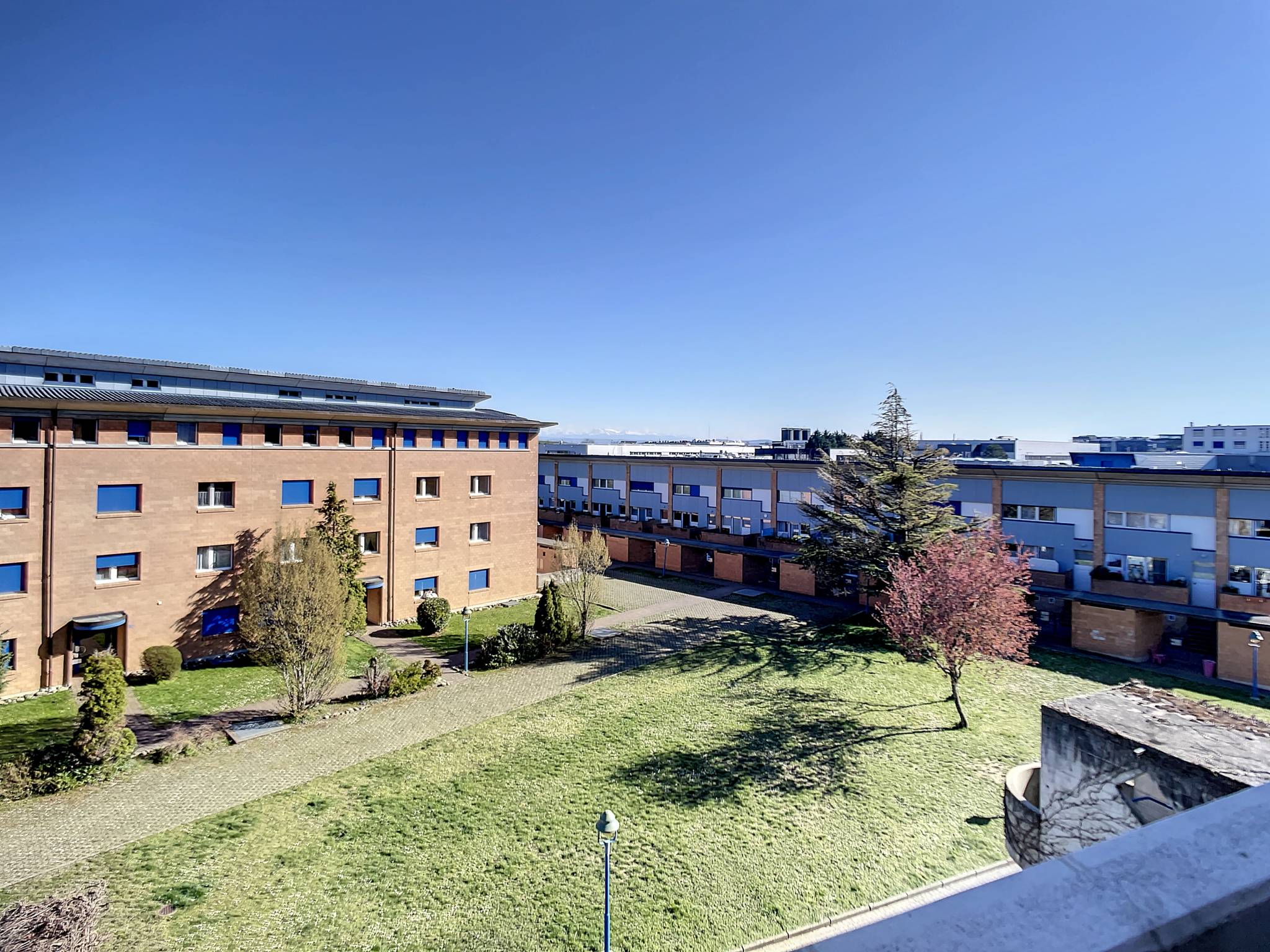 Duplex de 4,5 pièces dans un quartier résidentiel