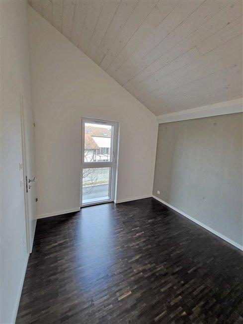 Neue THPE-Doppelhaushälfte mit 125 m² + Erdgeschoss
