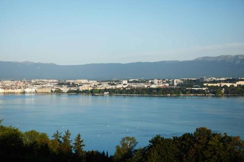 Propriété d’exception avec vue imprenable sur le lac