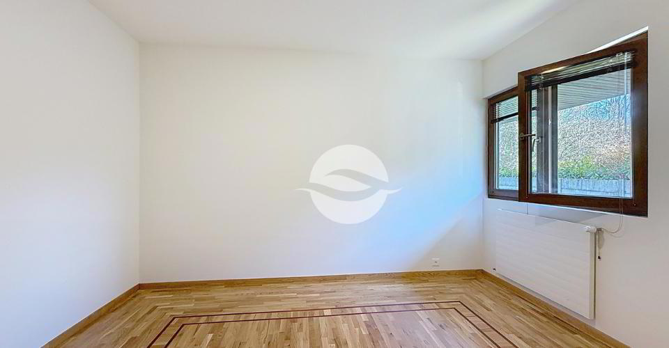 p65x8_lookmove_236464416_5.jpg
