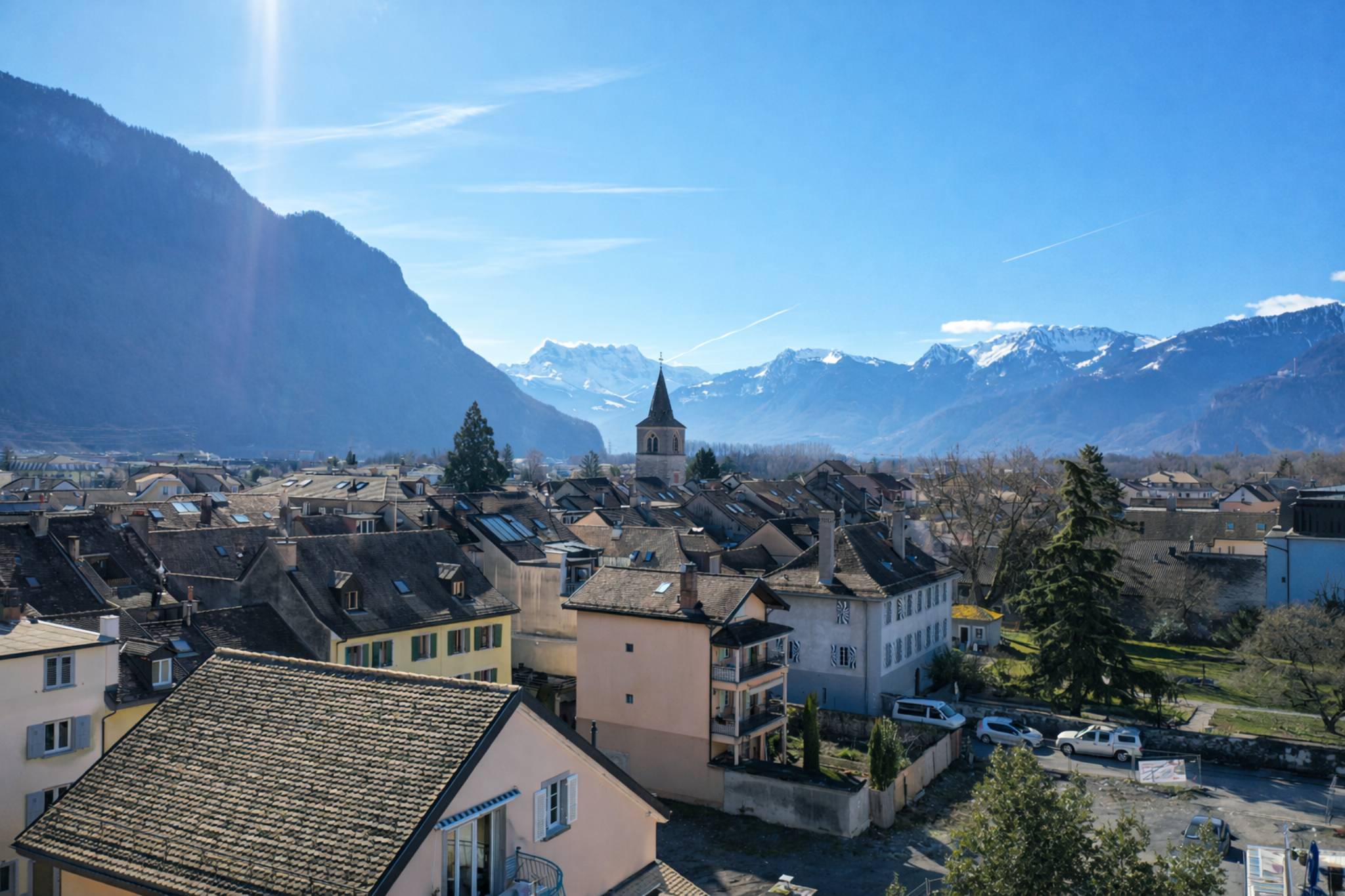 En exclusivité ! Attique de 4.5 pièces avec vaste terrasse et vue imprenable sur le lac