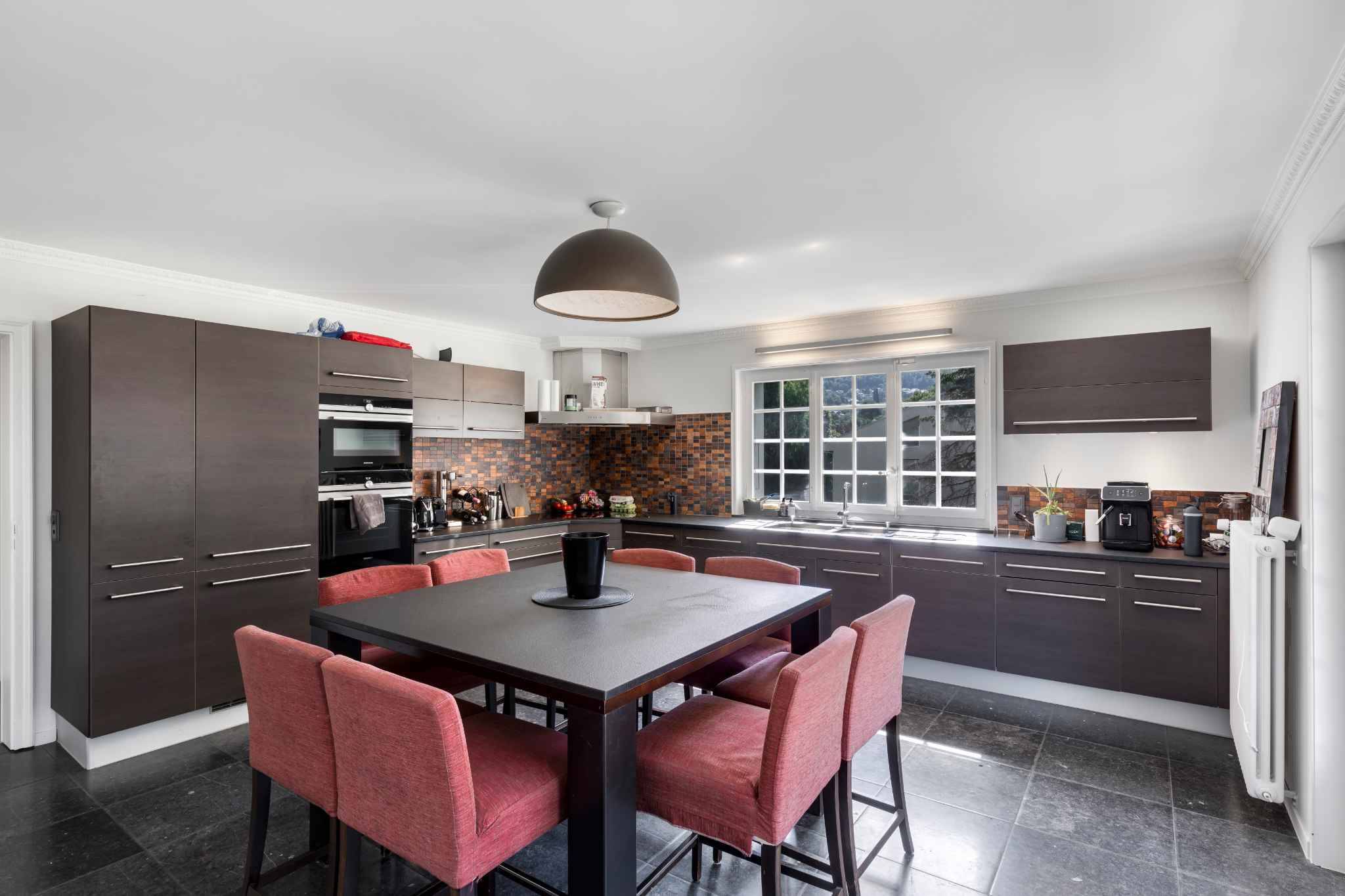 Superbe propriété de 7,5 pièces au cœur d'un quartier très recherché 
