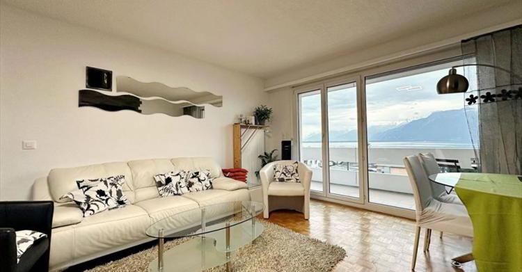 TGAlW_lookmove_229055126_2.jpg