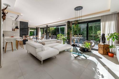 Exclusif ! Superbe Villa Contemporaine De Luxe, Certifiée Minergie
