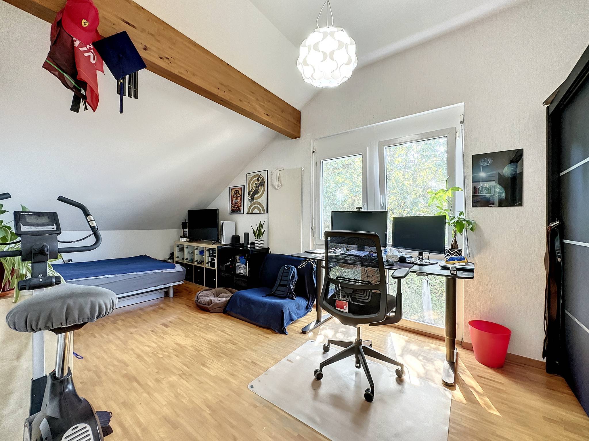 Villa jumelle de 5.5 pièces, avec vue panoramique sur le lac et les Alpes !