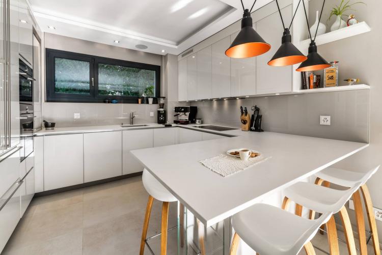 Superbe villa contemporaine très haut de gamme, Minergie. En exclusivité !