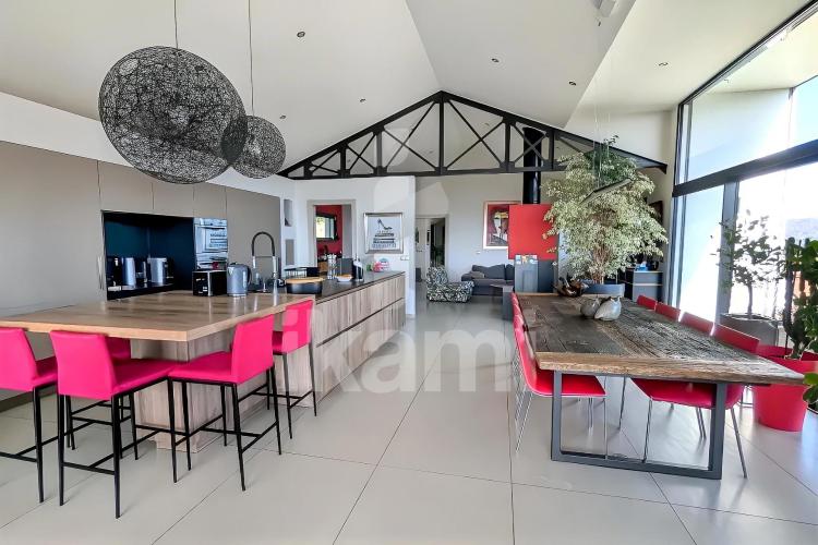 House for sale in Plan-les-Ouates, Switzerland