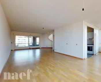 XgNUj_lookmove_235019344_5.jpg