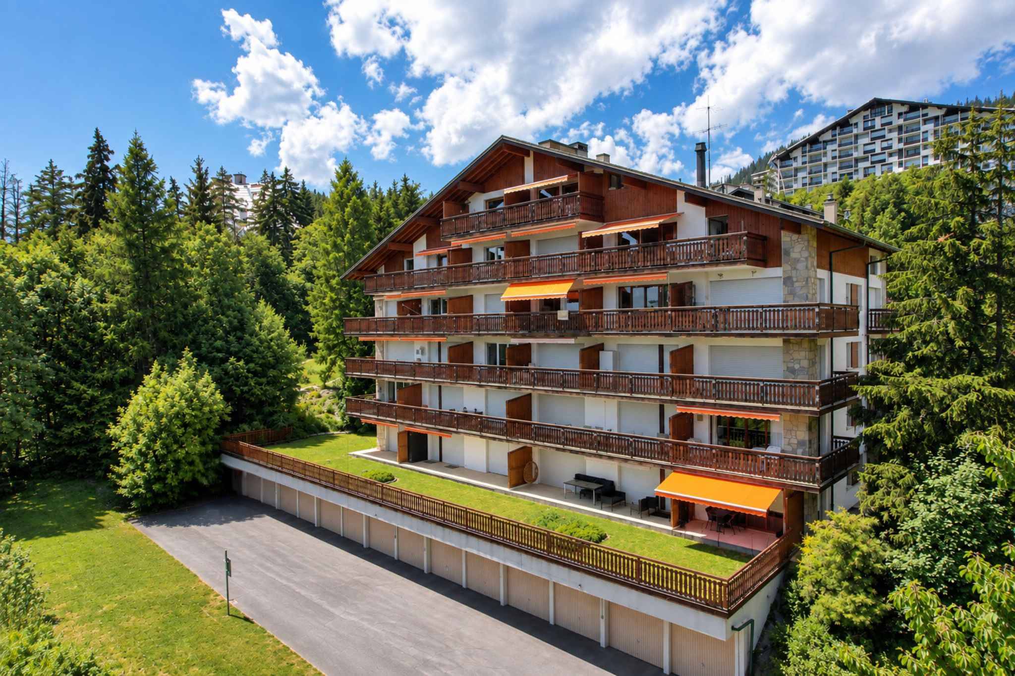 Charmant 3.5 pièces refait à neuf avec vue montagne