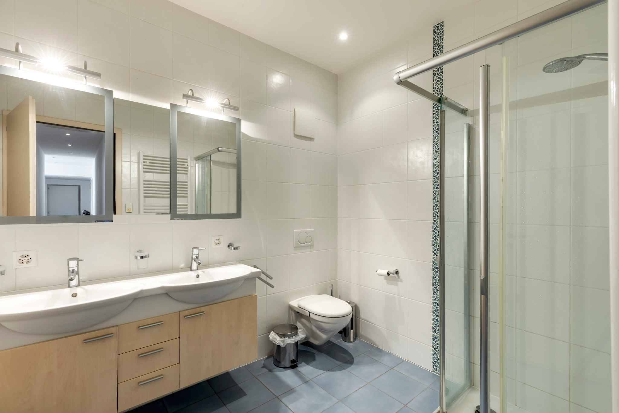Magnifique villa contiguë située dans un quartier résidentiel calme et sécurisé !