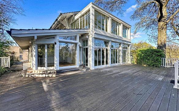 zwqmY_lookmove_237824690_2.jpg
