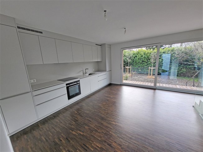 Neue THPE-Doppelhaushälfte mit 125 m² + Erdgeschoss